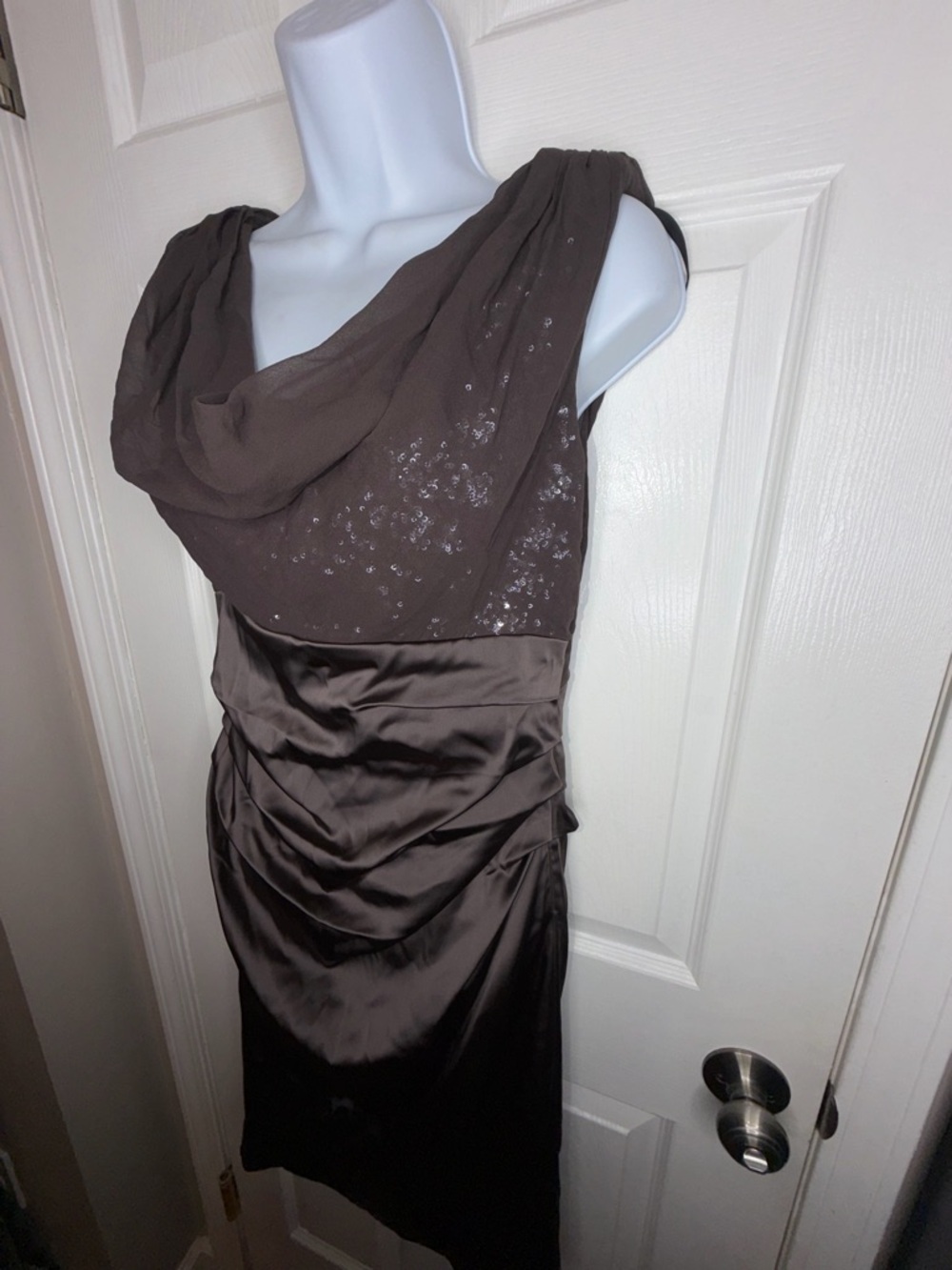 Suzi Chin Maggy Boutique Women’s 10 Sheath Dress Sequin Cowl Neck Cocktail M - Picture 3 of 16